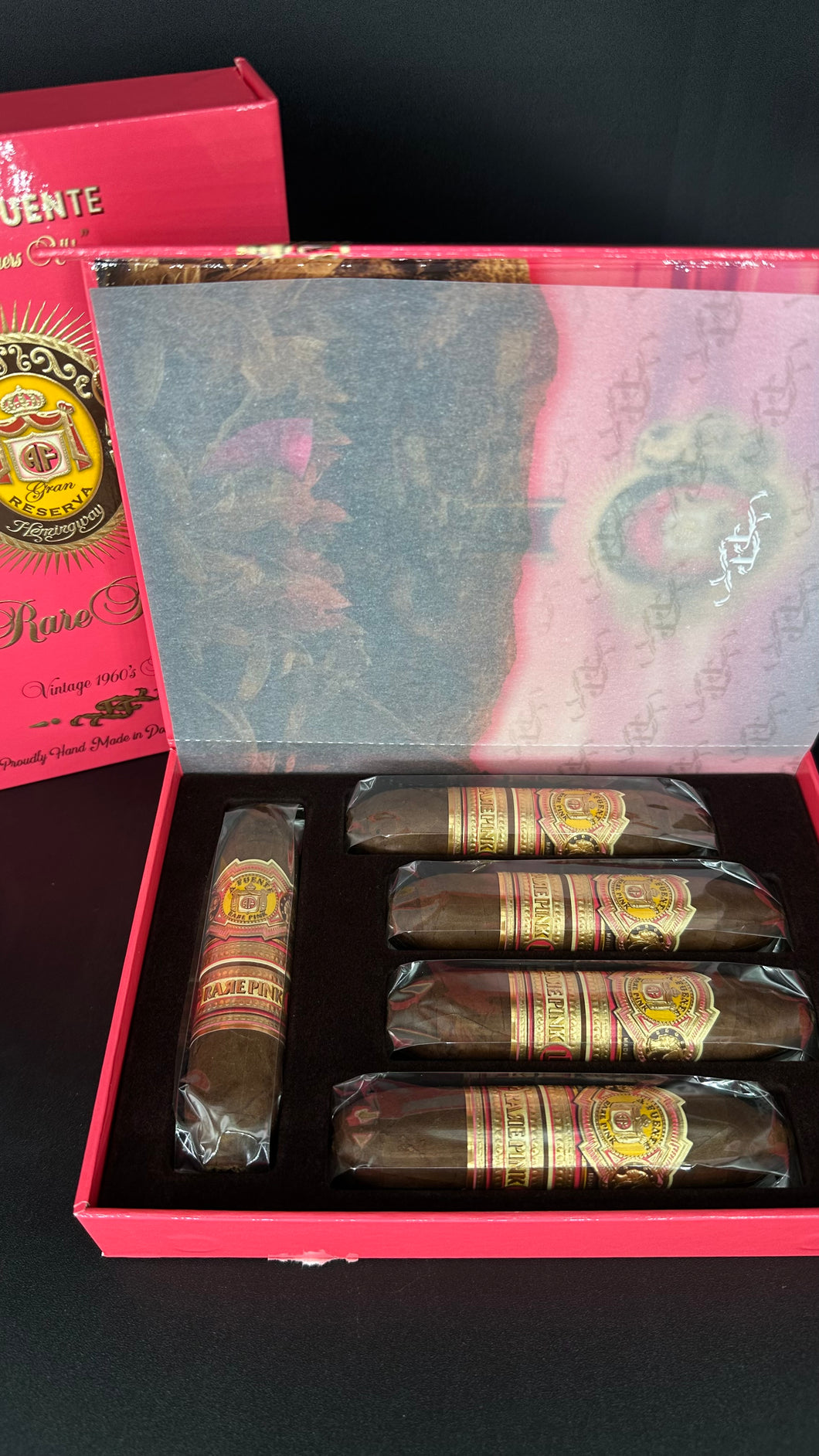 Rare Pink Arturo Fuente - Queen of Hearts 5 Pack